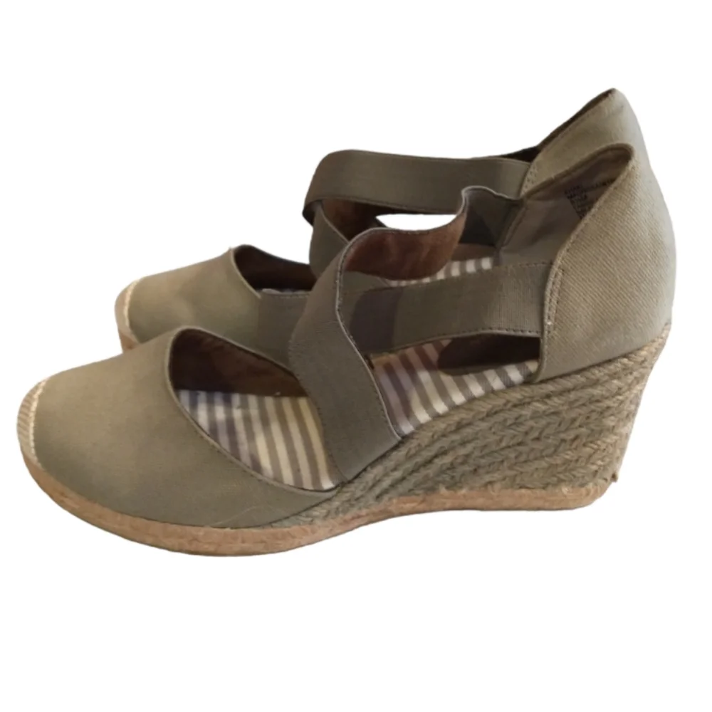 White Mountain Women's Espadrilles Wedge Sandal Criss Cross Khaki Green 8.5M